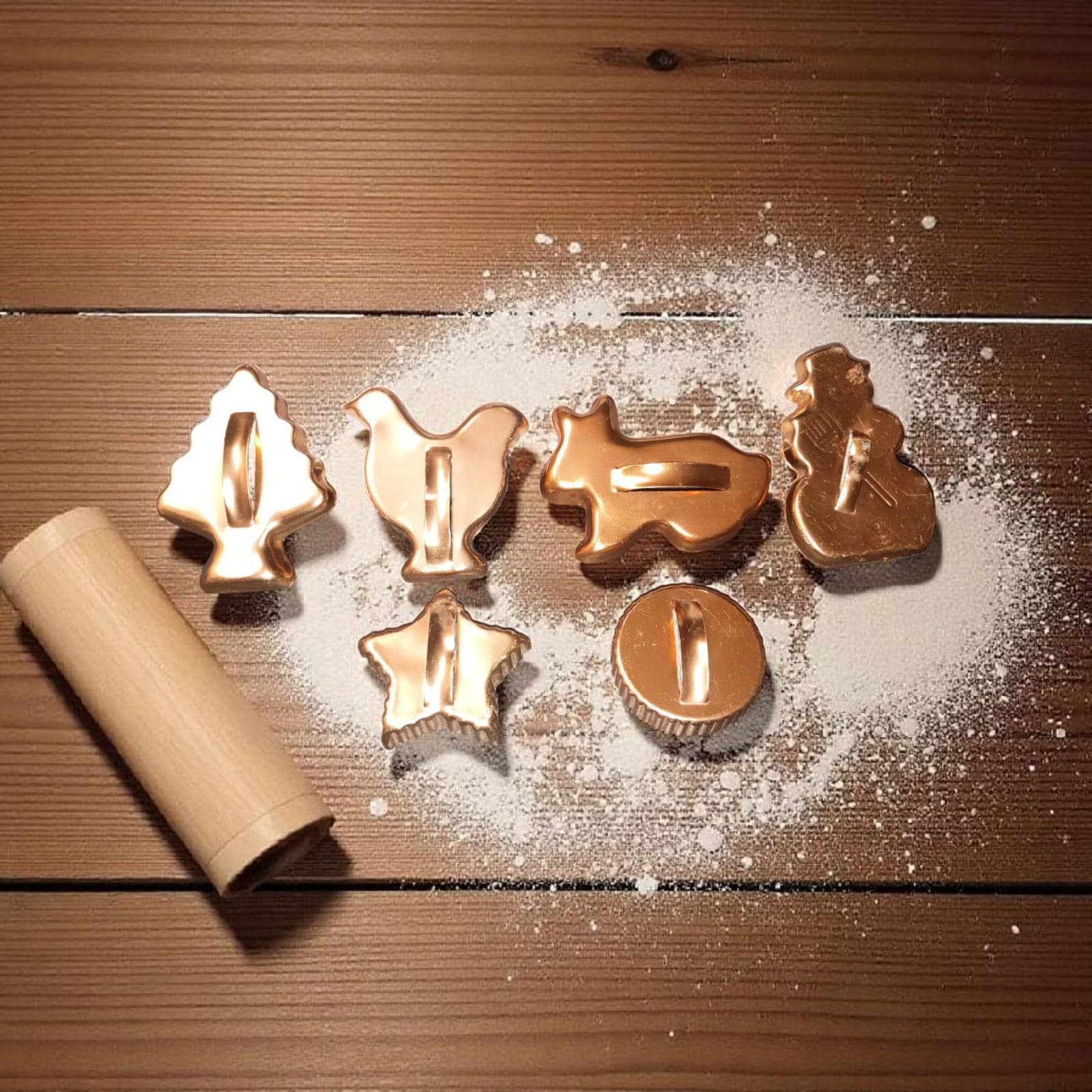 Copper-tone cookie cutter set of 6 | vintage