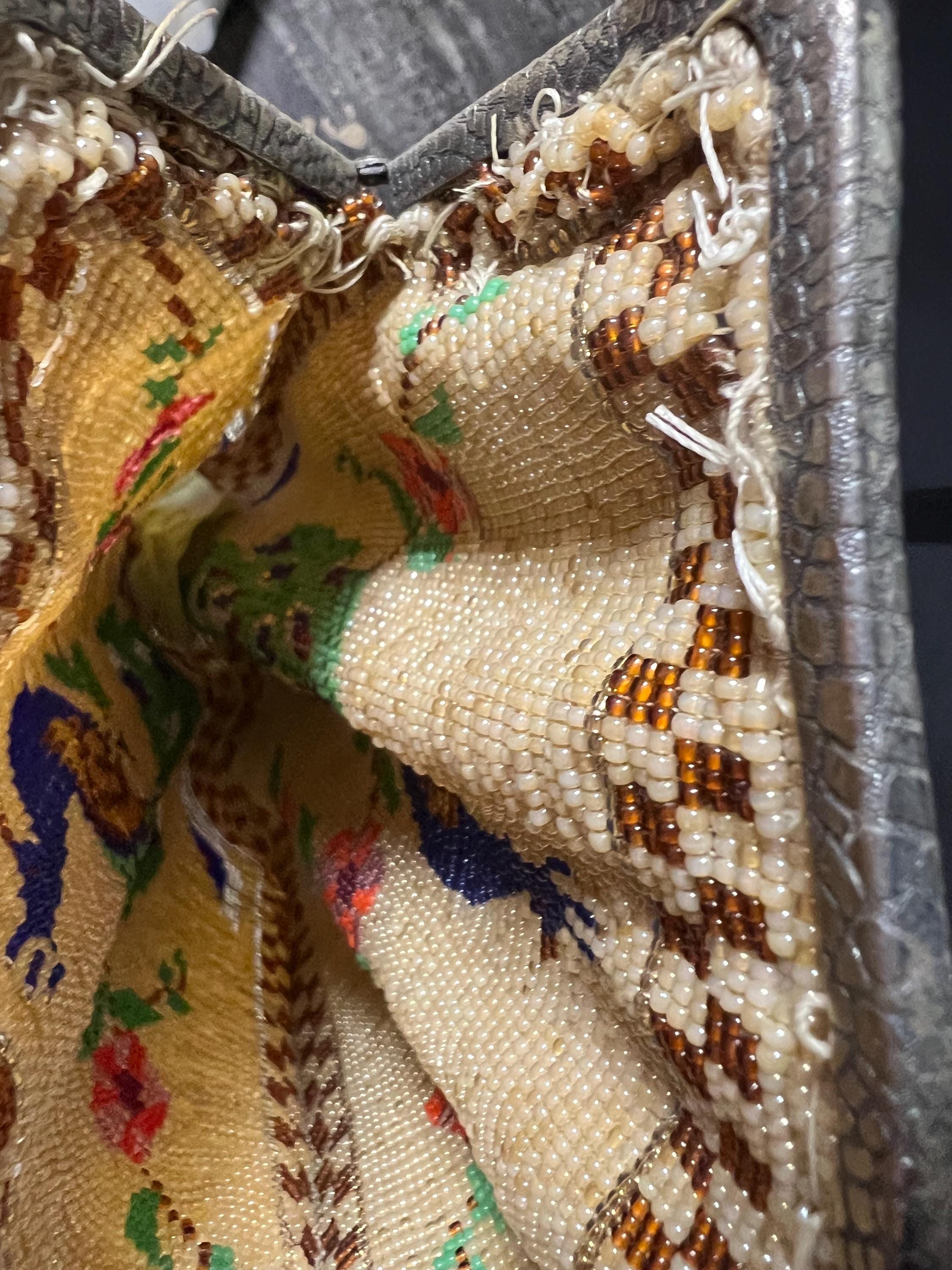 1920s Beaded Peacock Purse – Art Deco Flapper Evening Bag with Chain Handle Vintage