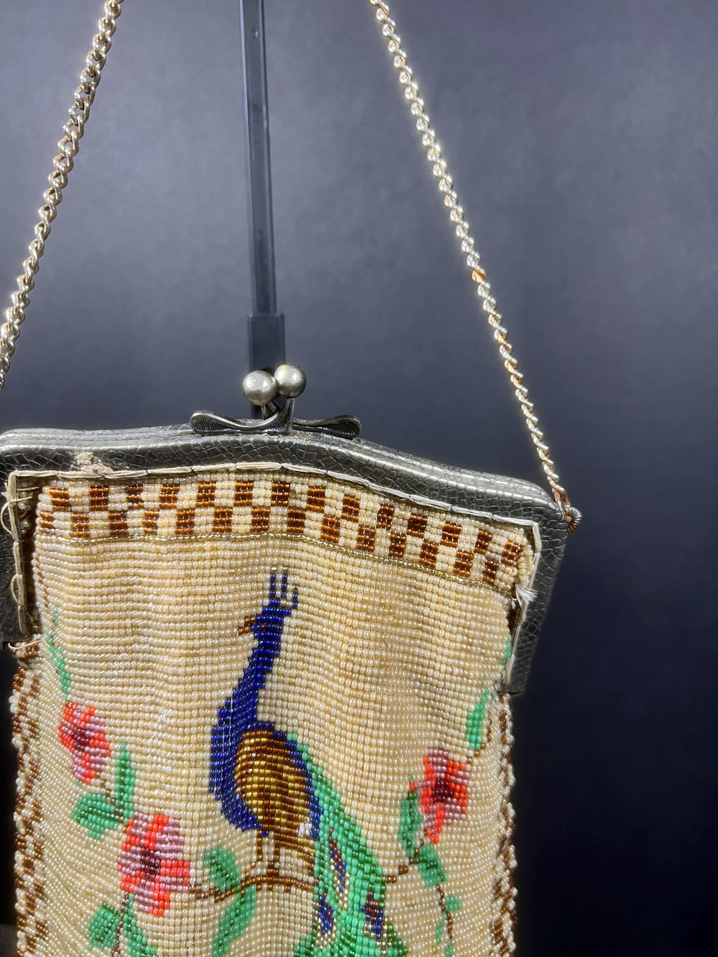 1920s Beaded Peacock Purse – Art Deco Flapper Evening Bag with Chain Handle Vintage