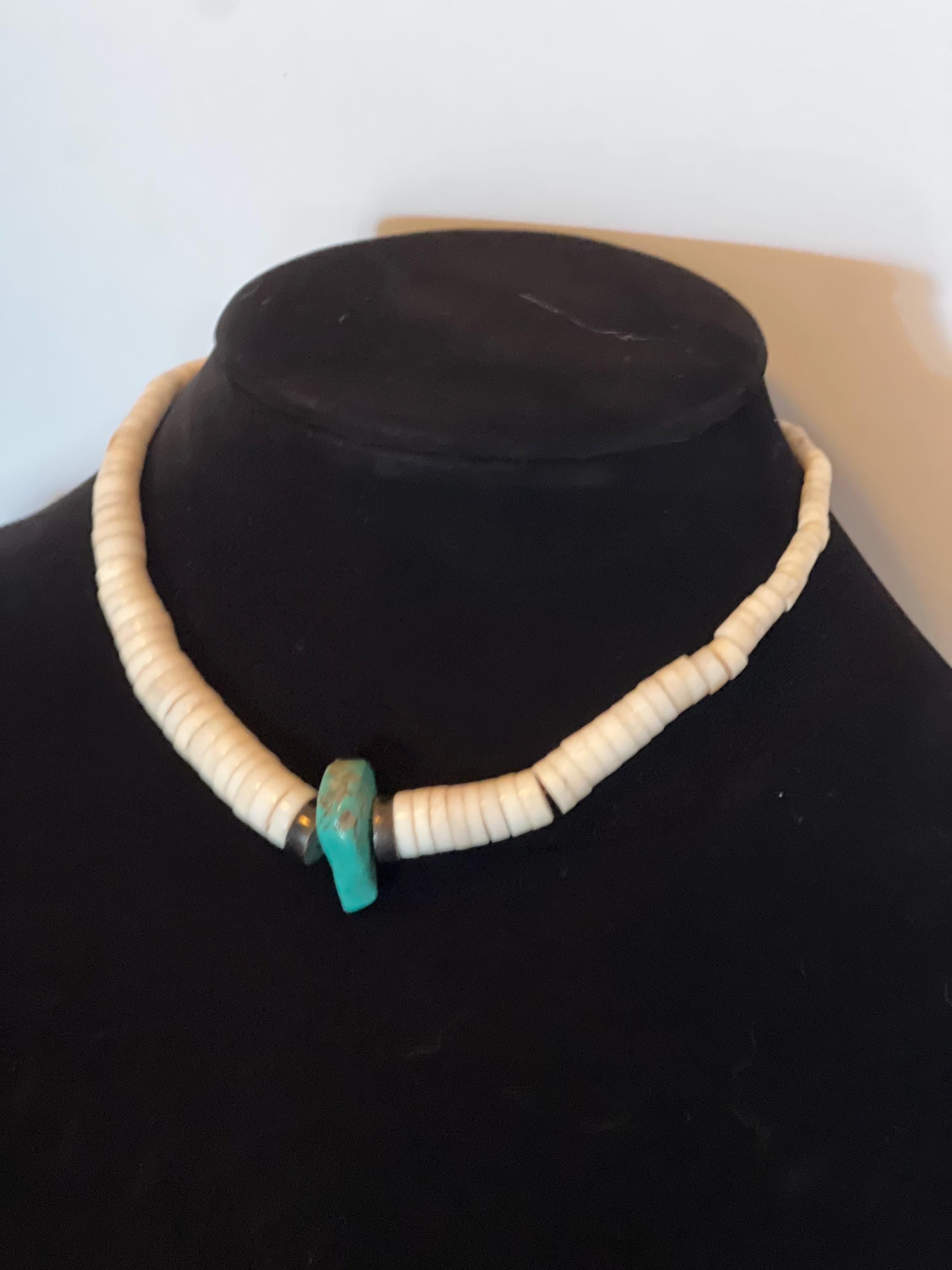 Heishi Shell Necklace with Turquoise Nugget – Southwestern Boho Choker – Unisex 1970s Surf Jewelry Vintage