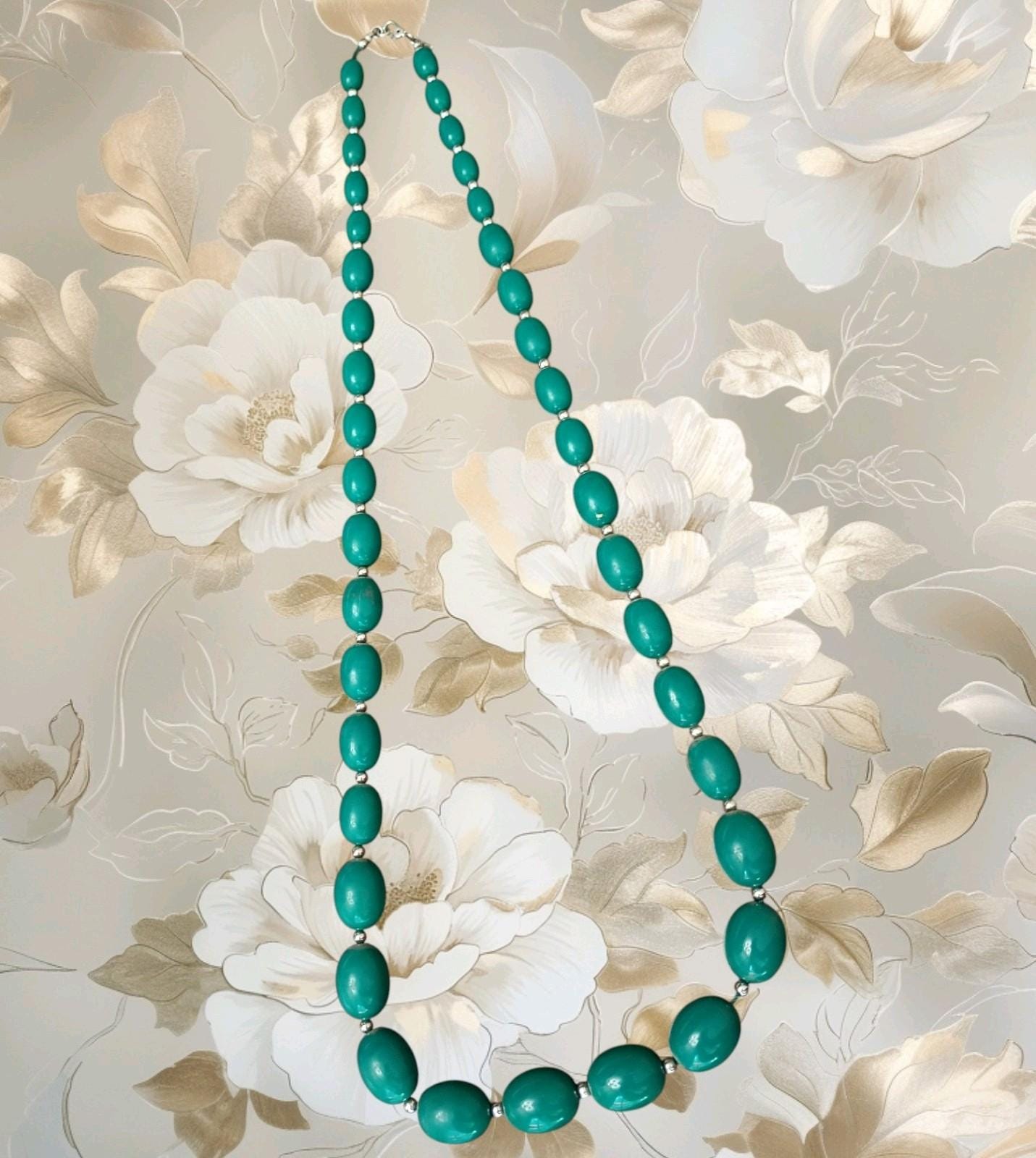 Lot of 7 chunky bead necklaces – bold colorful statement...