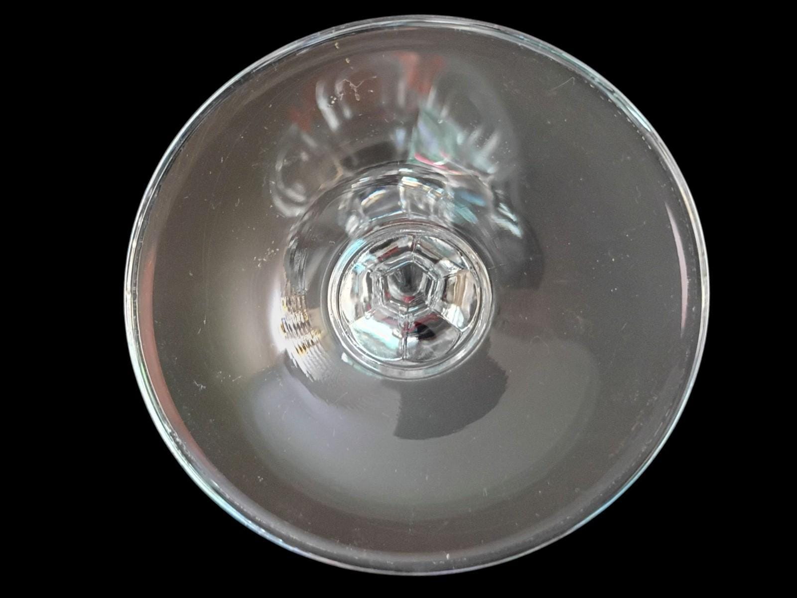 Set of 6 elegant cut crystal wine glasses – vintage stemware goblets
