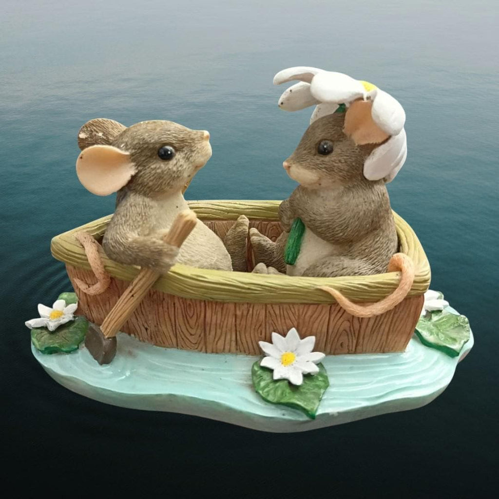 Charming tails 83/801 row boat romance fitz and floyd figurine rare collectible