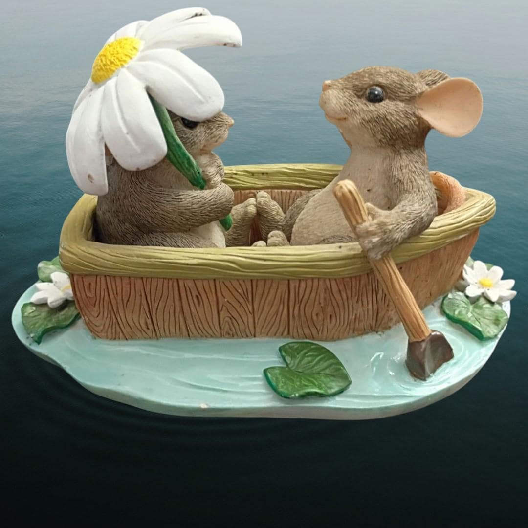 Charming tails 83/801 row boat romance fitz and floyd figurine rare collectible