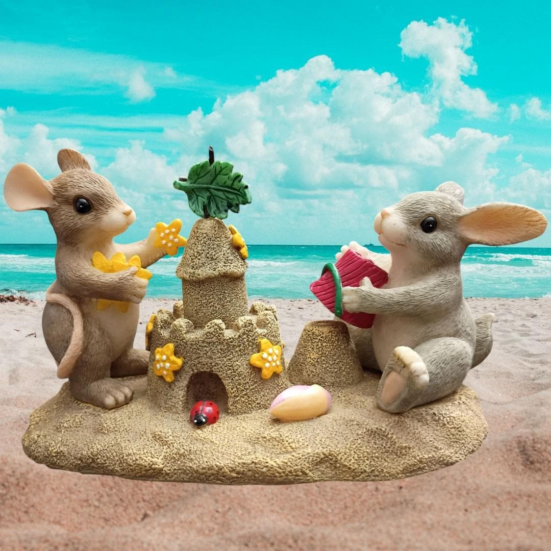 Charming tails 83/802 “building castles” fitz & floyd figurine sandcastle mice