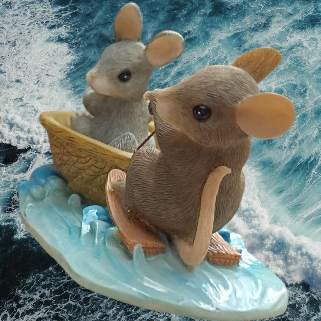 Charming tails 83/803 “a day at the lake” figurine by fitz & floyd – retired...