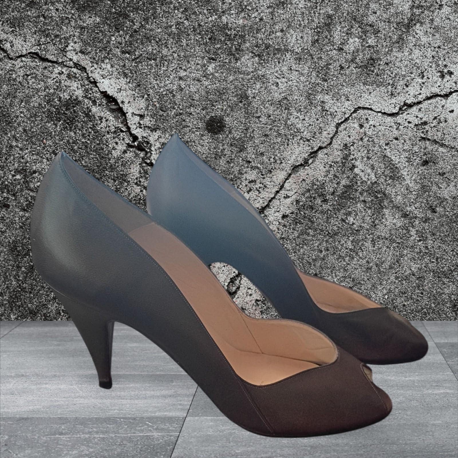 Celia santos women’s heels size 7b gray leather peep toe pumps classic stiletto