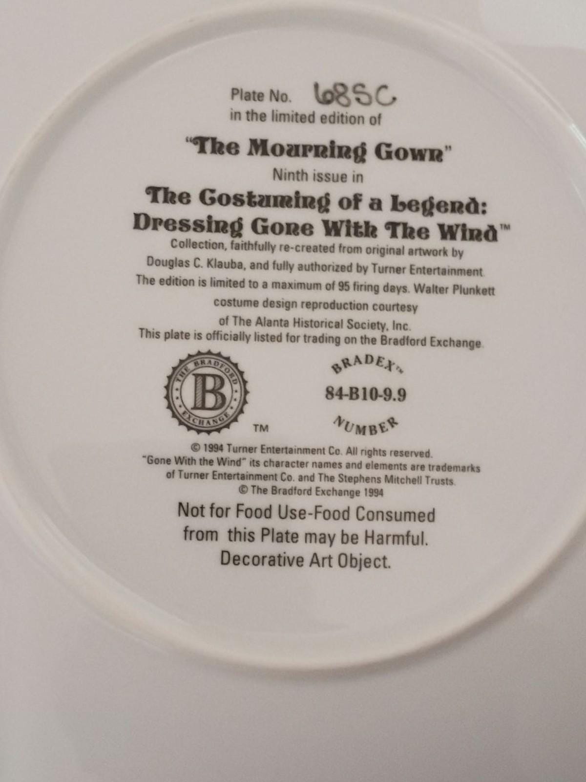 Gone with the wind plate “the mourning gown” 1994 bradford exchange collectible