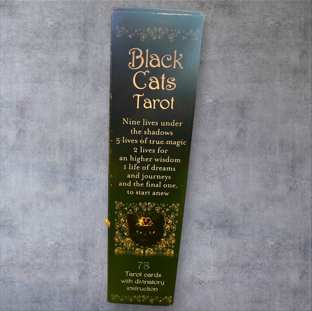Black cats tarot deck – 78 cards + guidebook – lo scarabeo – mystical cat divination made in italy