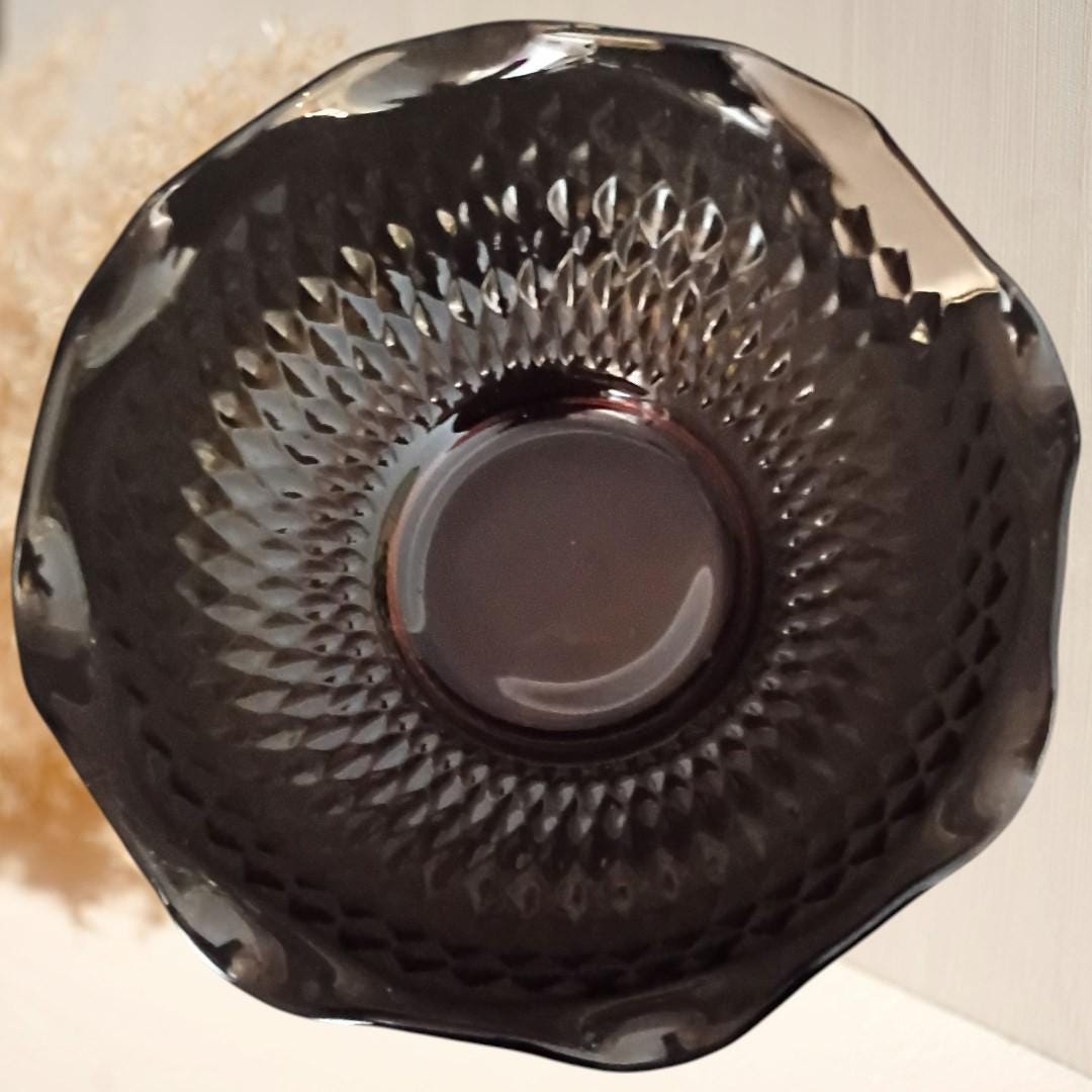 Amber diamond cut glass serving bowl scalloped rim retro mid century...