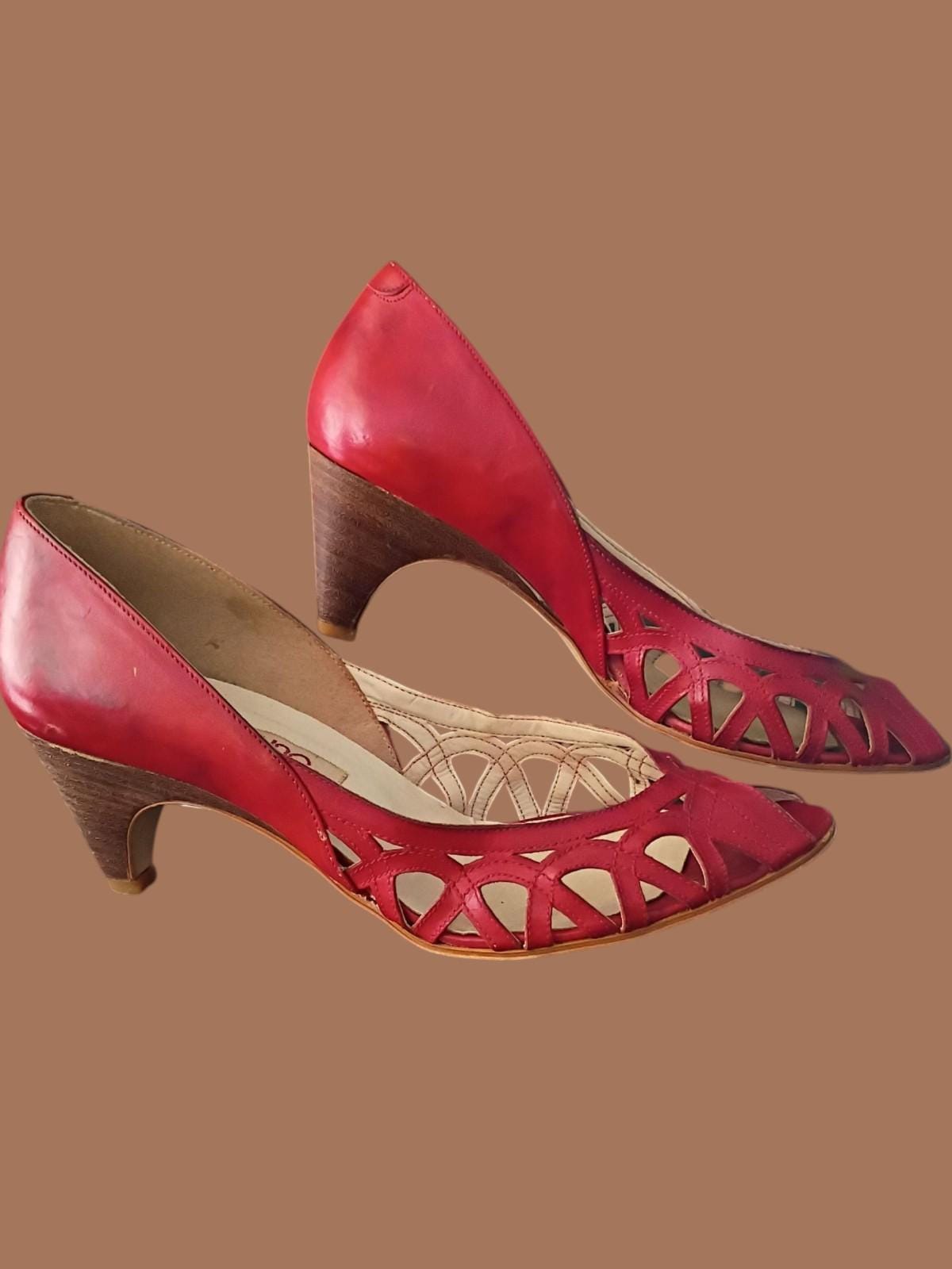 Bandolino red leather peep toe heels 7.5m made in italy cutout mid heel pumps**