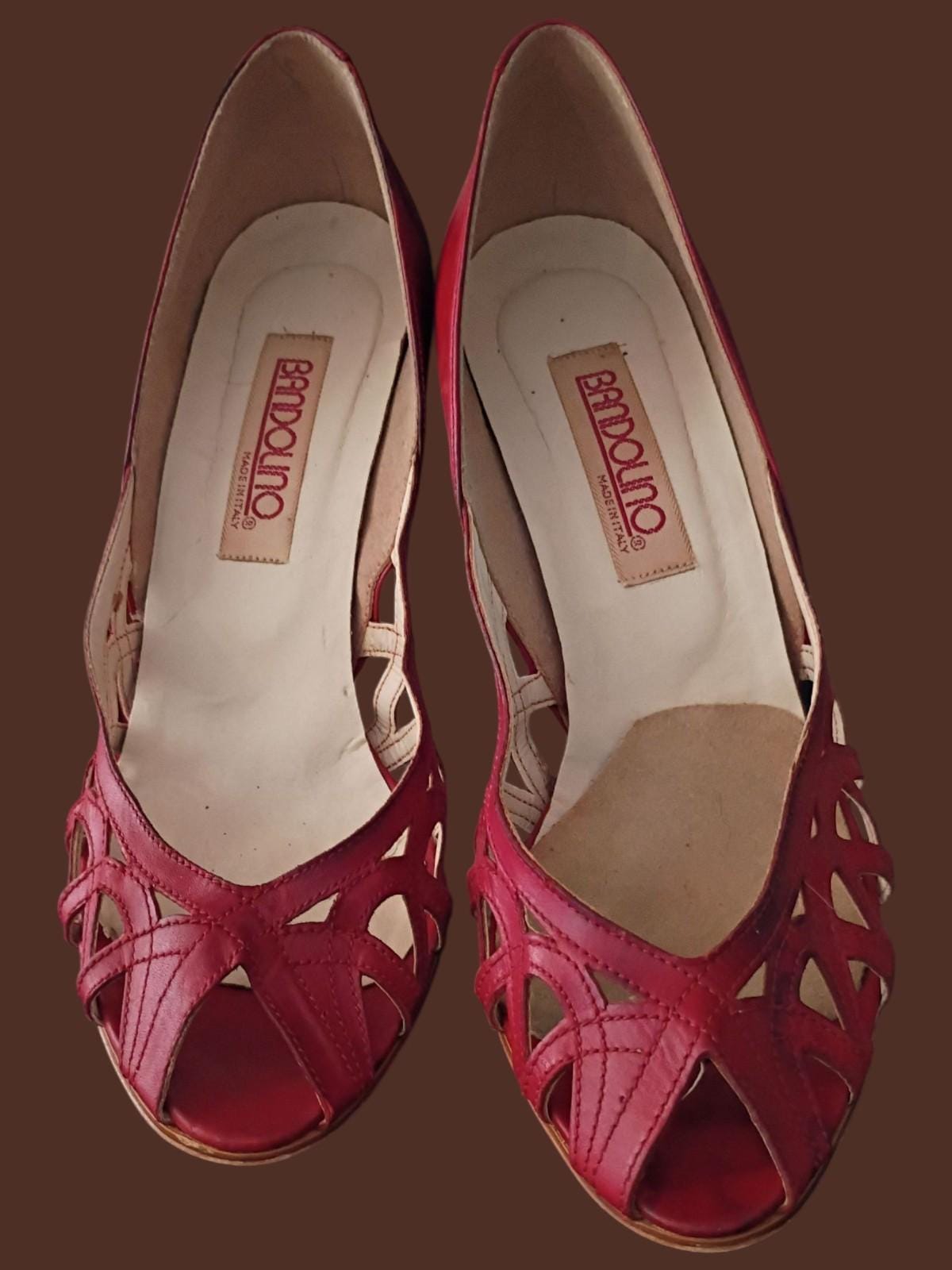 Bandolino red leather peep toe heels 7.5m made in italy cutout mid heel pumps**