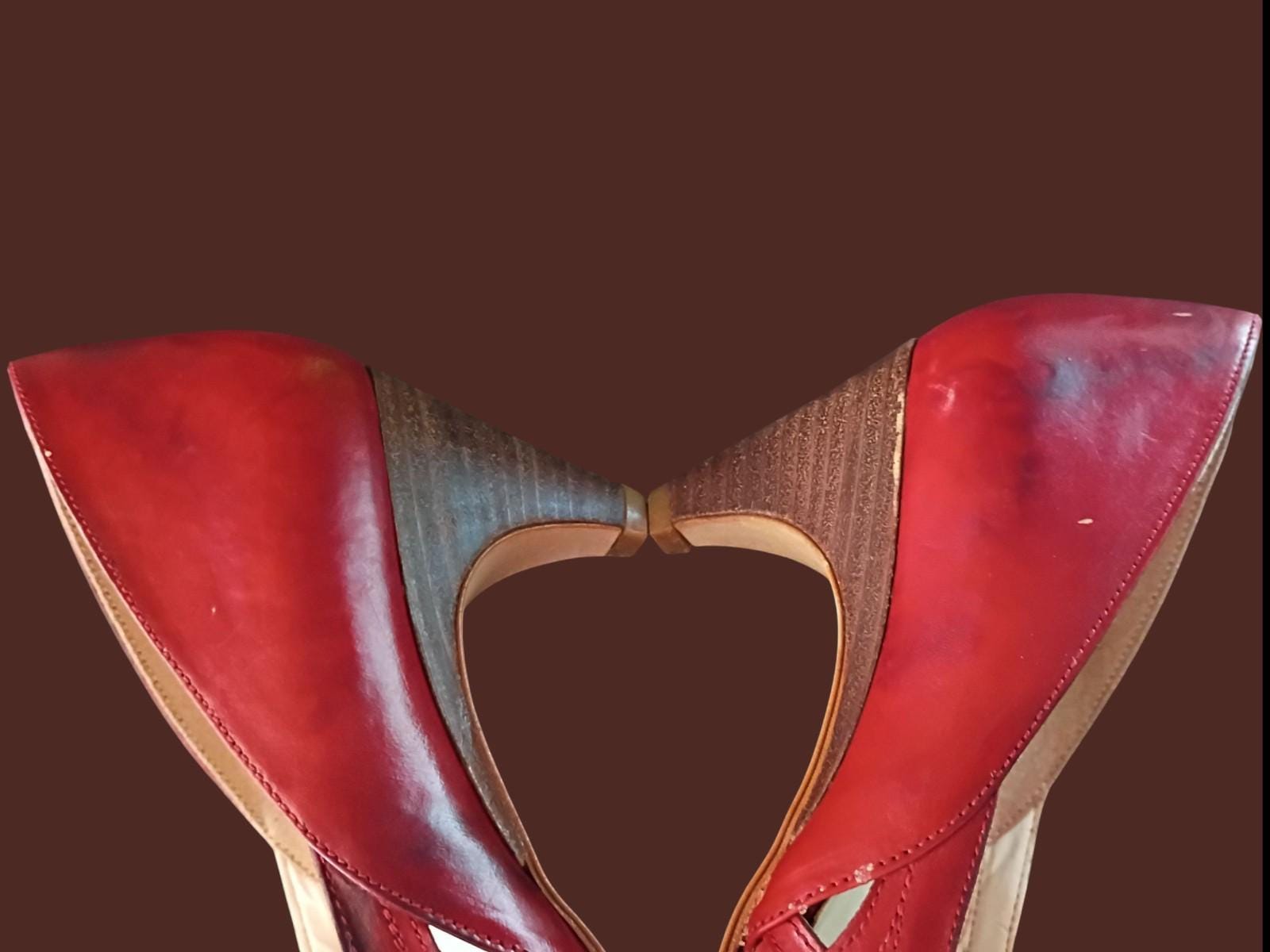 Bandolino red leather peep toe heels 7.5m made in italy cutout mid heel pumps**