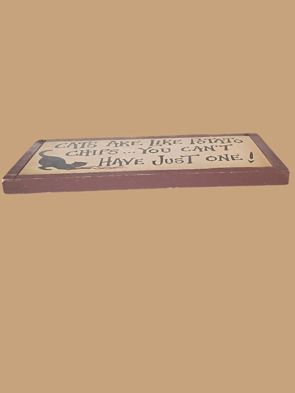 Charming "cats are like potato chips" wall sign – perfect for cat lovers!---