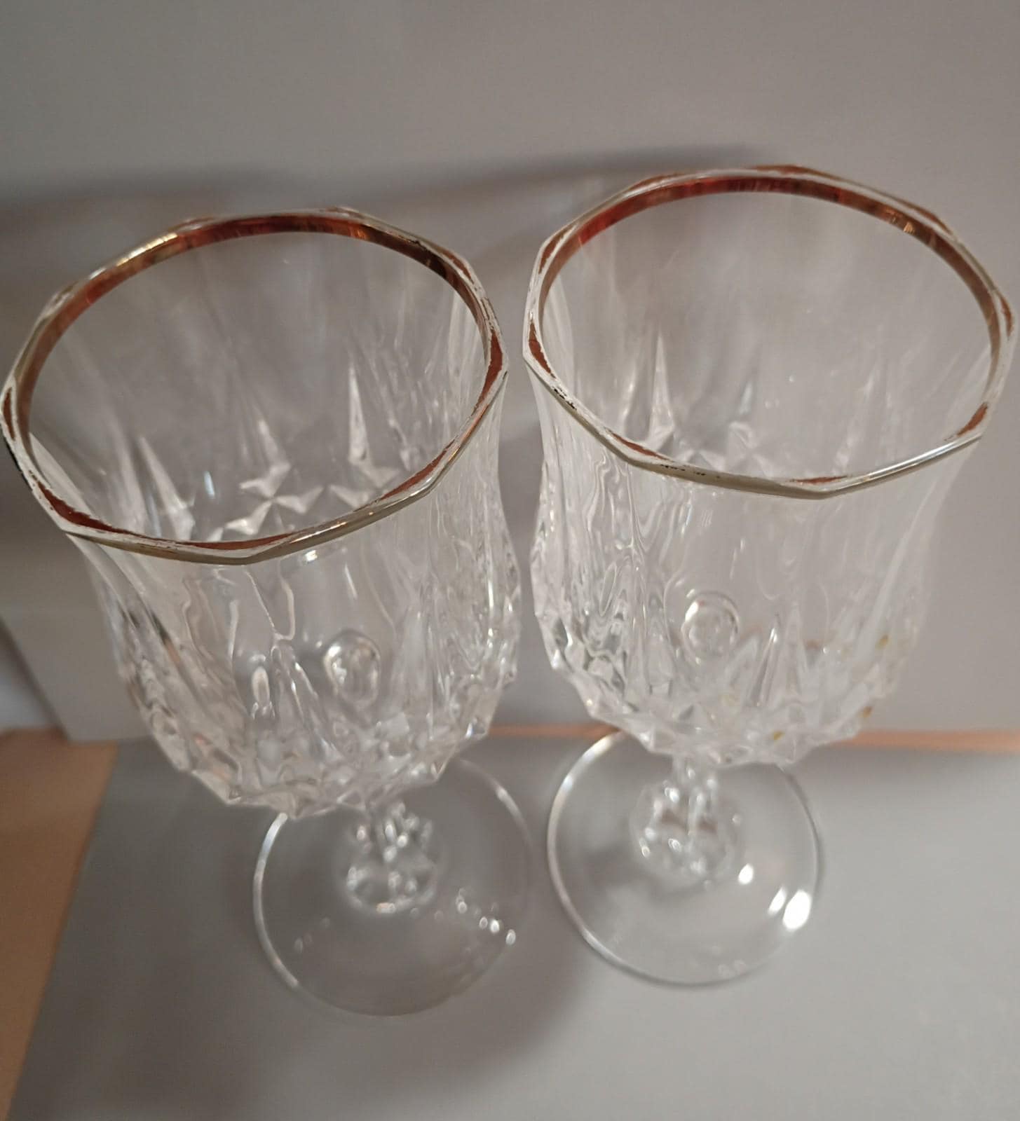 Set of 2 vintage crystal wine glasses gold rim – 6.5” tall x 2.5” wide...