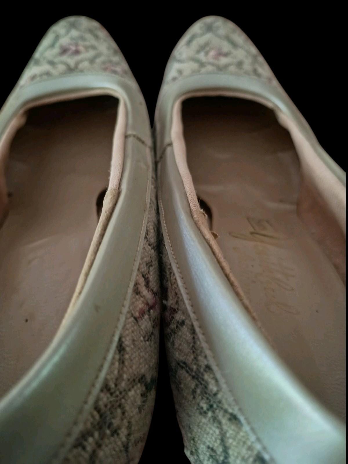 Sears young fashions women’s tapestry heels size 8 – retro floral pumps classic