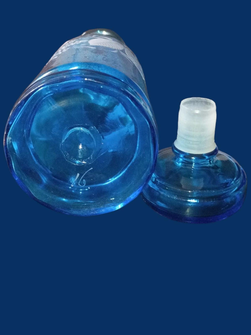 Blue glass decanter with stopper – etched leaf & berry design – 7” tall (8” with