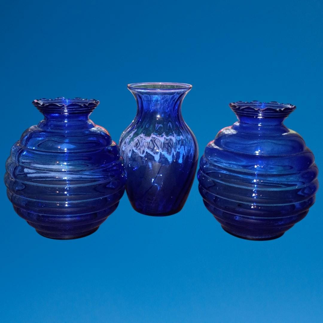Lot of 3 vintage cobalt blue glass vases – ribbed & curved design –...