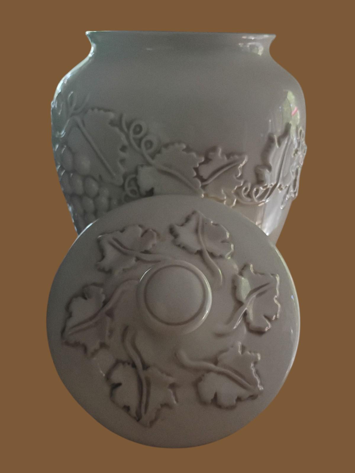 Inspirado stonelite lidded jar grapevine relief white ceramic kitchen...