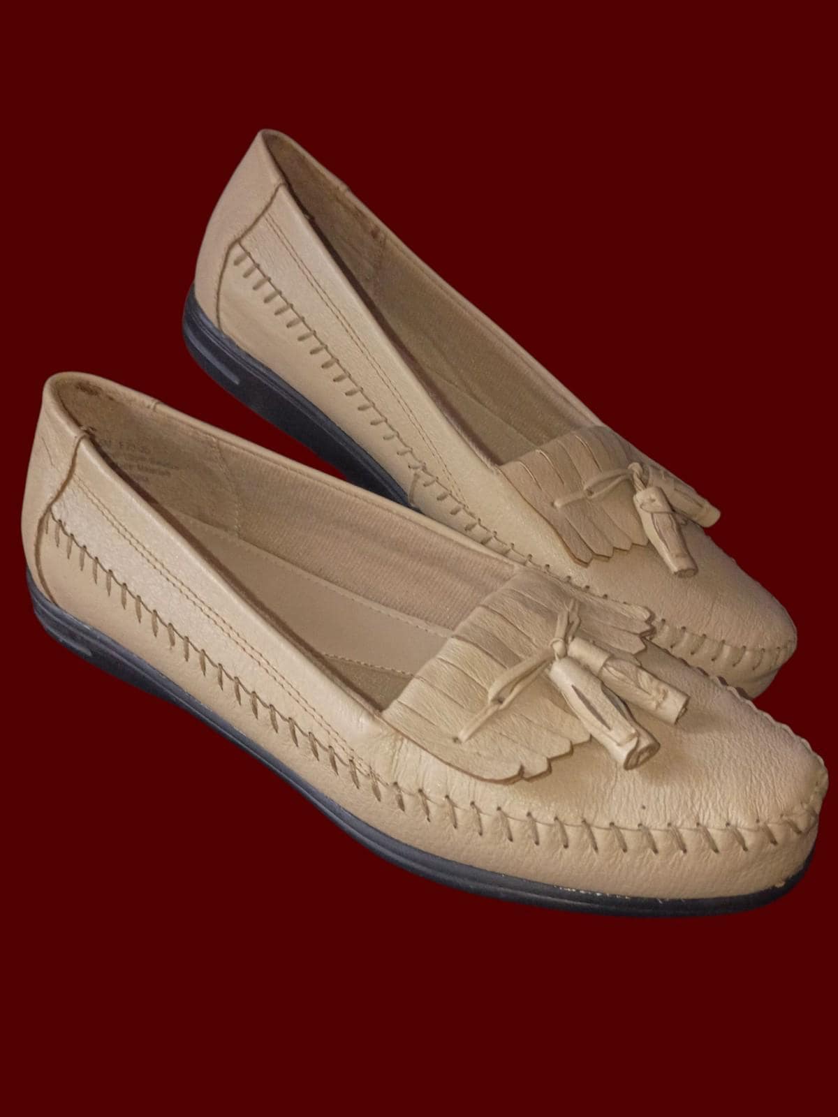 Dr. scholl’s women’s loafers size 6.5m beige leather tassel moccasins comfort...