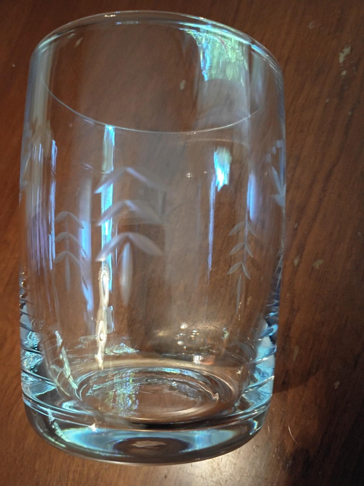 Set of 2 vintage etched glass tumblers – 4.5" tall x 3.5" wide – clear...