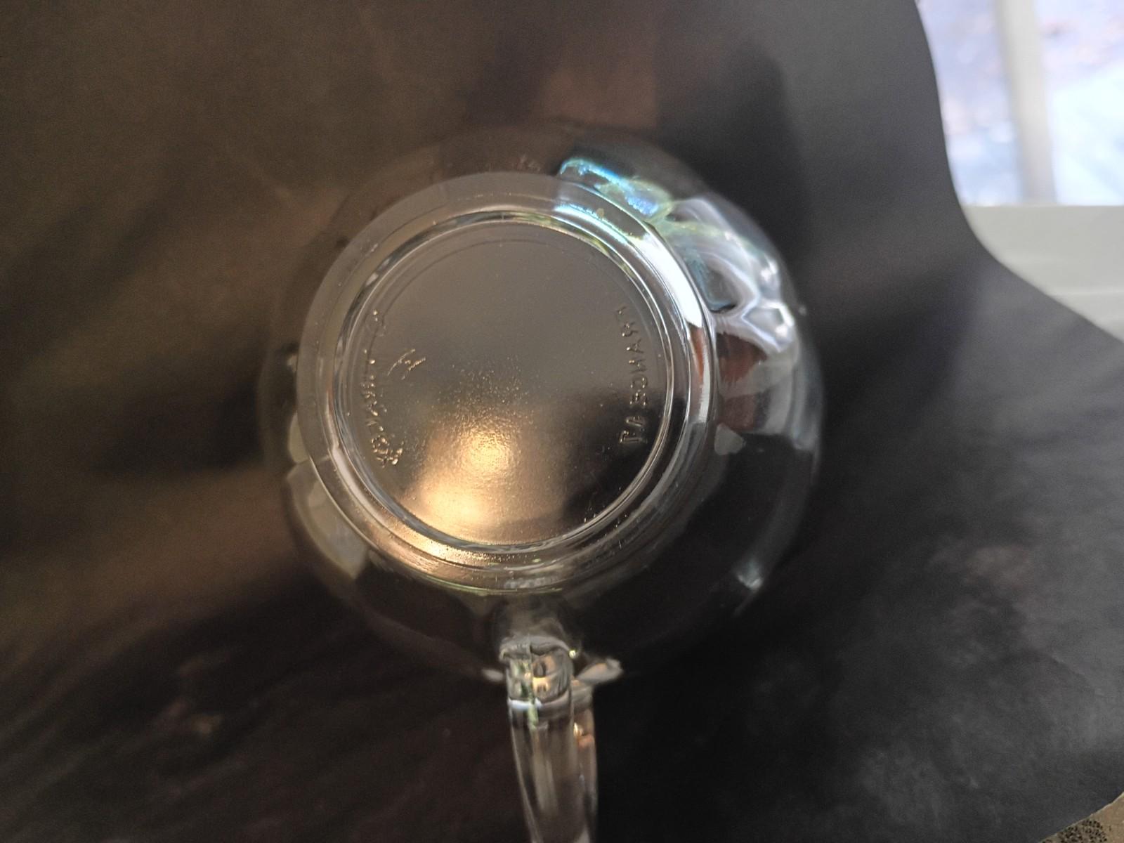 Set of 2 vintage clear glass coffee mugs – lightweight pressed glass tea cups –