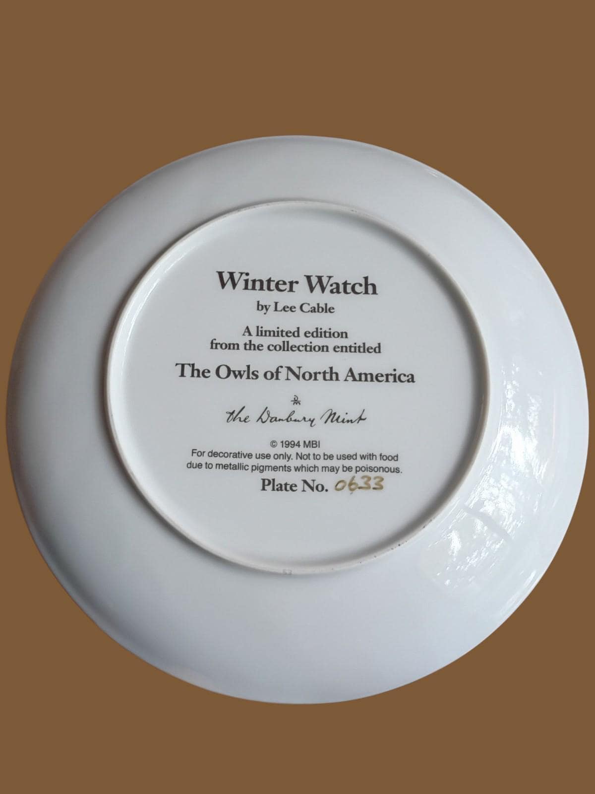 Danbury mint 1994 “winter watch” limited edition collector plate by lee cable