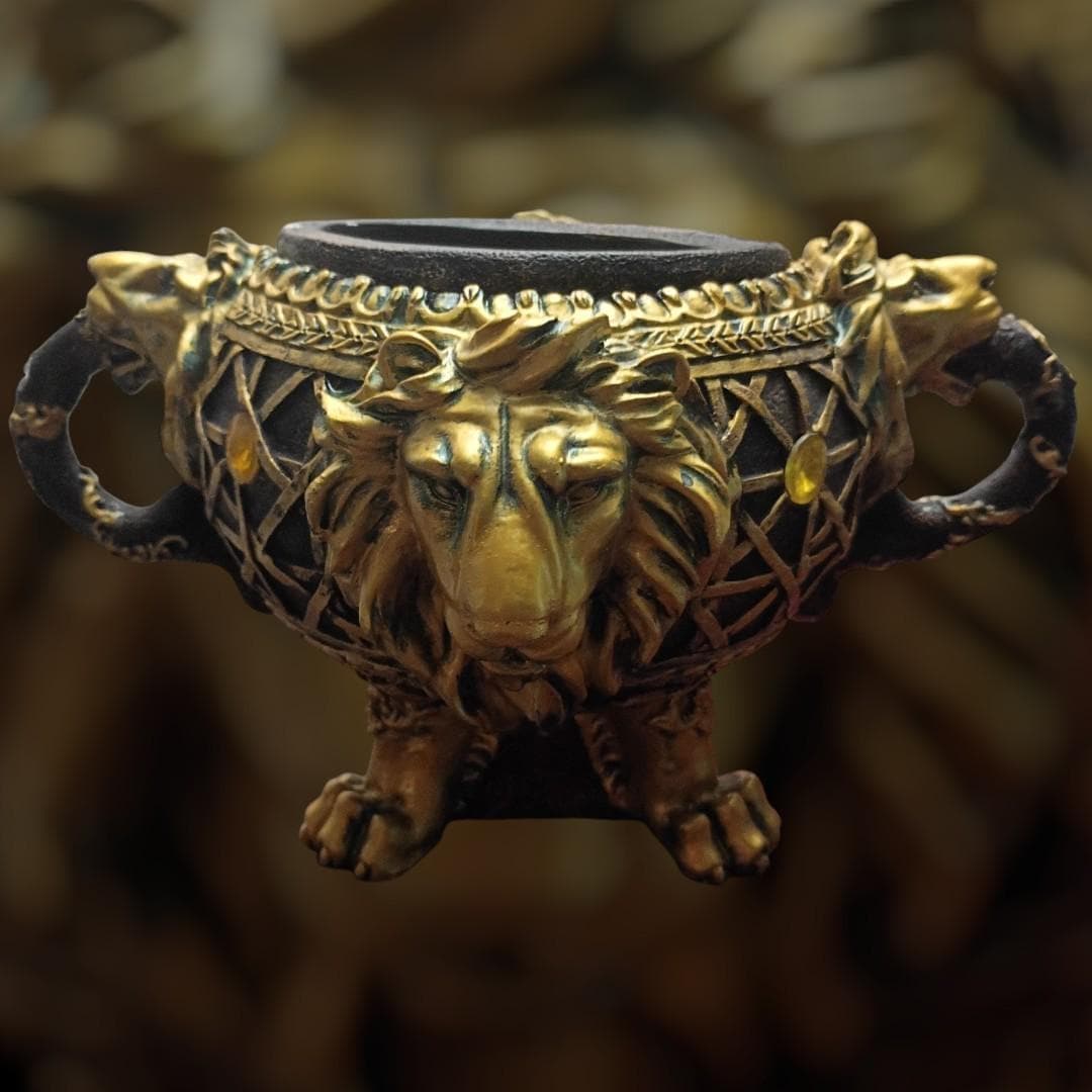 Regal lion head chalice goblet – gold & black medieval fantasy decorboost...