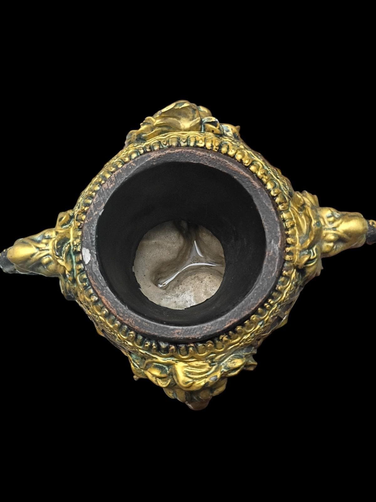 Regal lion head chalice goblet – gold & black medieval fantasy decorboost...