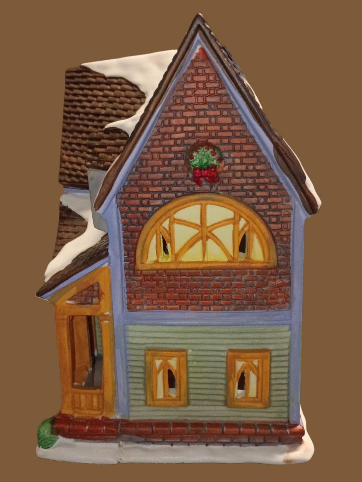 Holiday traditions 8.5" lighted porcelain house with box, cord & new bulb –...