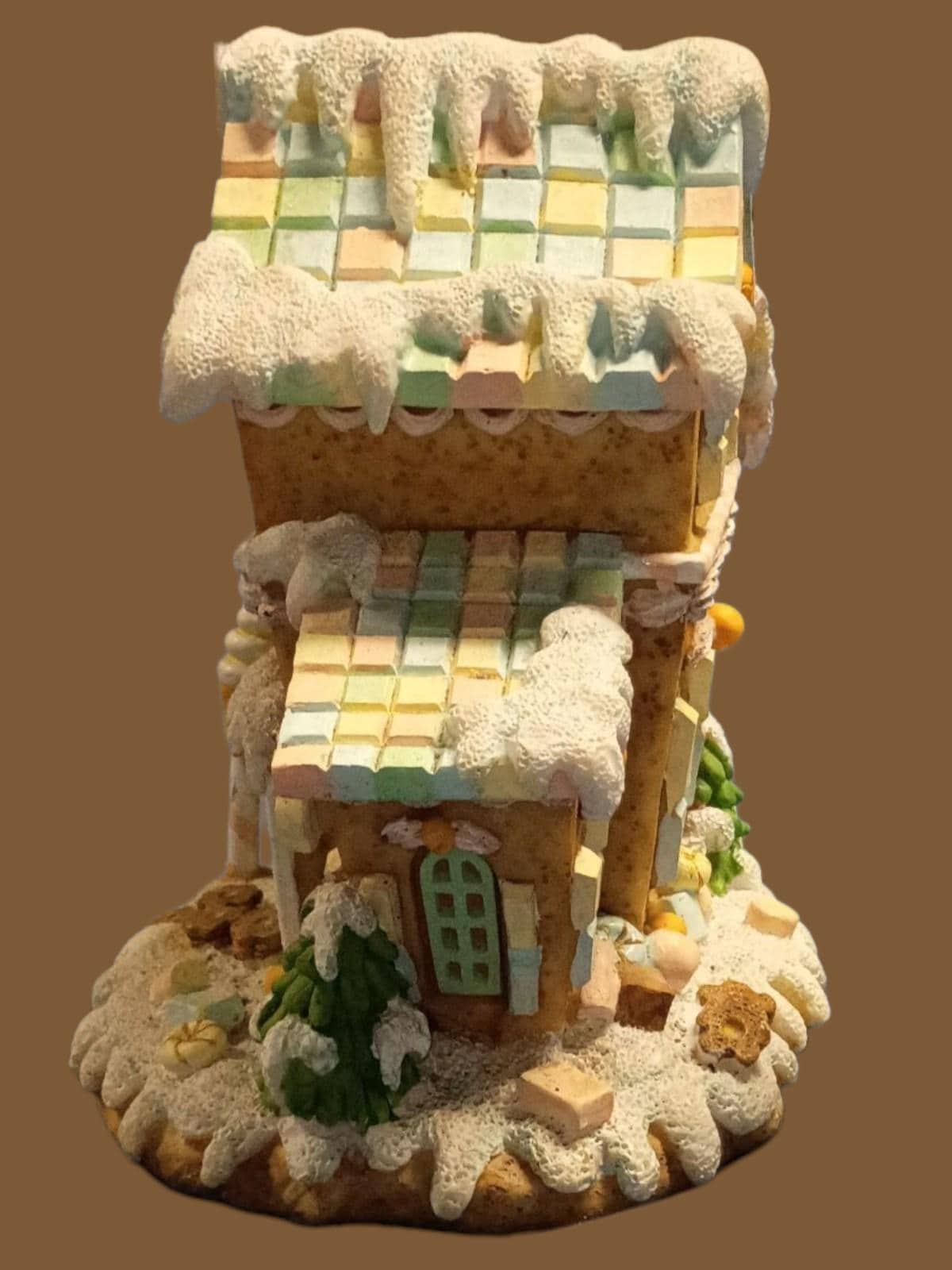 Gingerbread house & clear acrylic light-up christmas tree set | holiday village